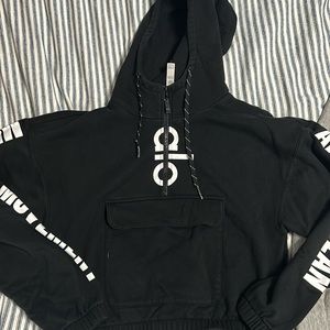 ALO YOGA solar hoodie